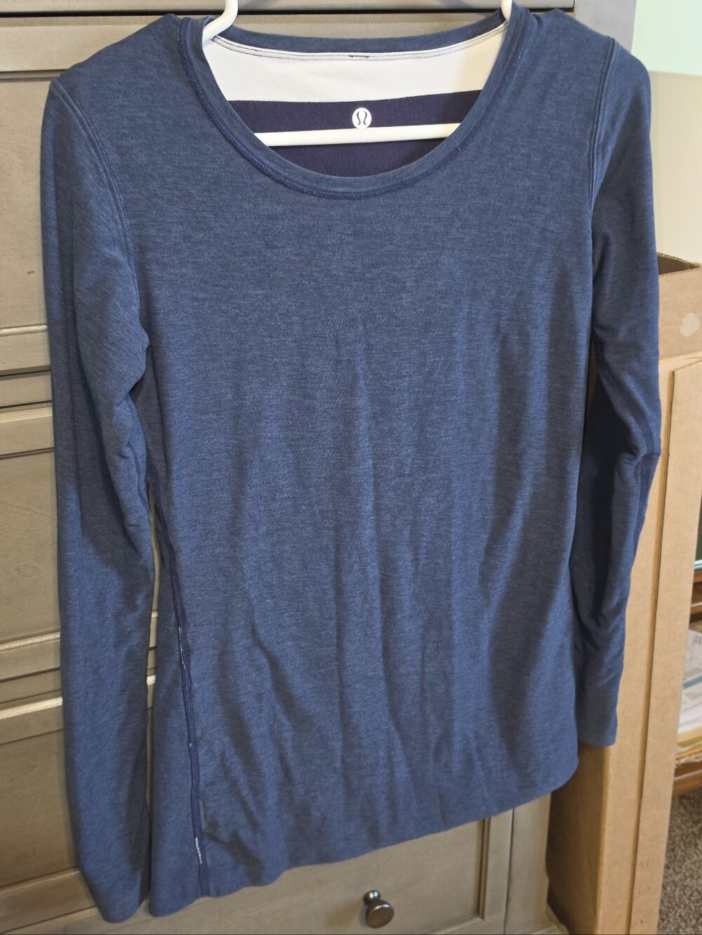 lululemon athletica Long Sleeve Tee in Heathered Navy Blue